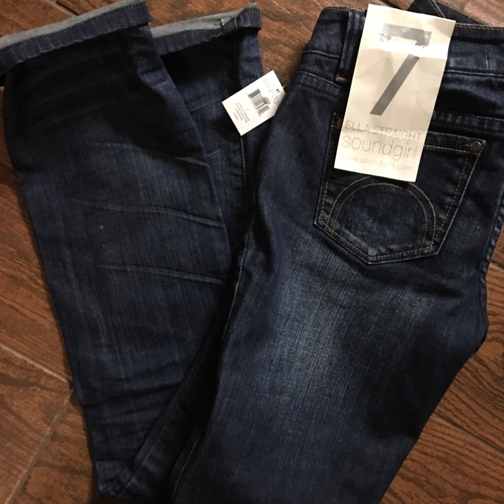 Soundgirl Jeans. Size 7. Run a little small.